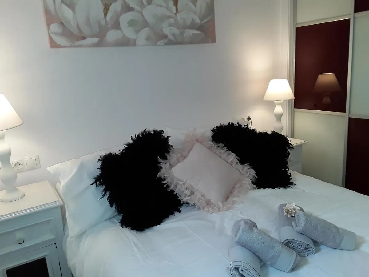 Dona Lola , Luminoso Apartamento Calahonda, Mijas Sitio de Calahonda 0*,