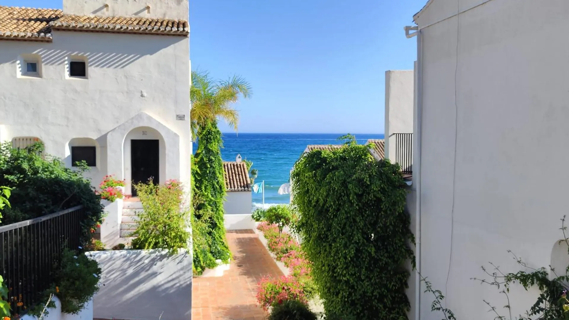 Dona Lola , Luminoso Apartamento Calahonda, Mijas Sitio de Calahonda 0*,  Spain
